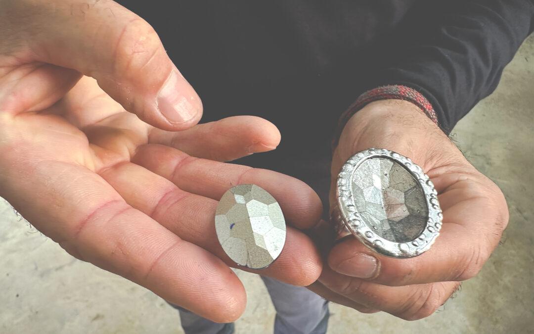 Anillo con encaje a medida para piedra